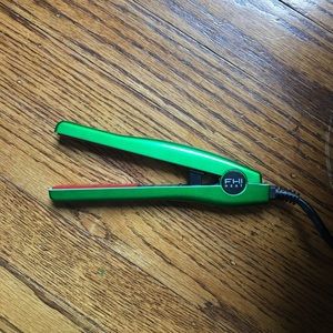 FHI mini heat flat iron